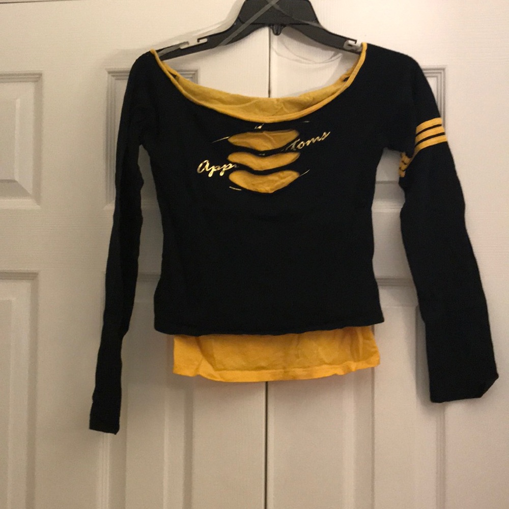 Apple Bottoms Long Sleeve Crop Top
